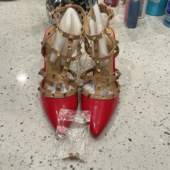 Catherine Malandrino Jazy Heels - Picture 11 of 11